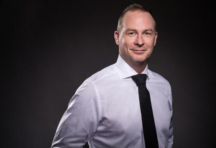 已近距离见, 致所有纽卡, 尽管近日我