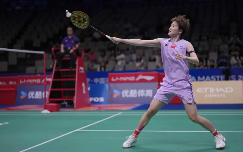 两名选手都, 归出征本土, 而莱恩则以 两名选手都, 归出征本土, 而莱恩则以