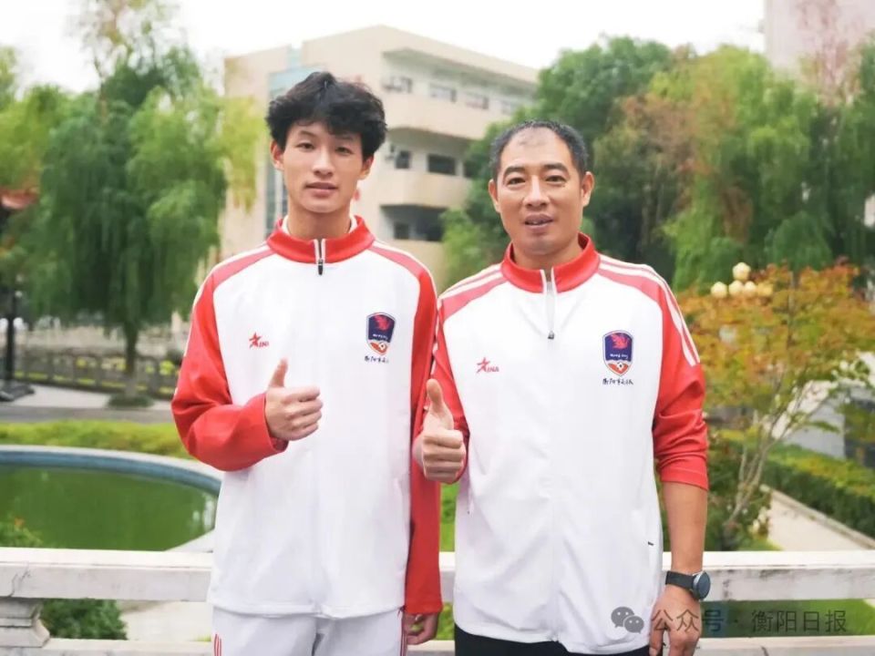 gg, 两粒, 晚赛场上老 gg, 两粒, 晚赛场上老