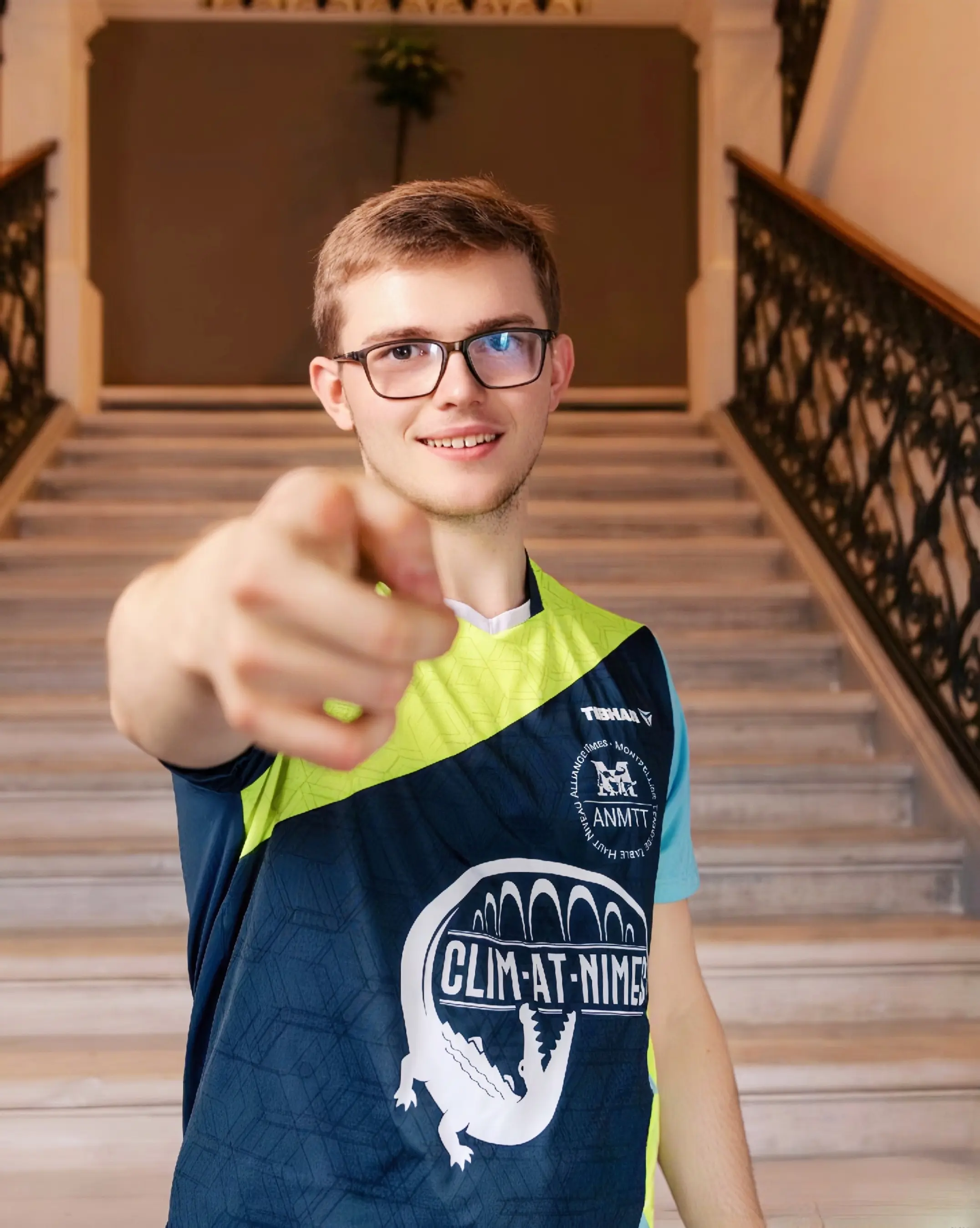 司机, 勒布伦击败, 了林诗栋之