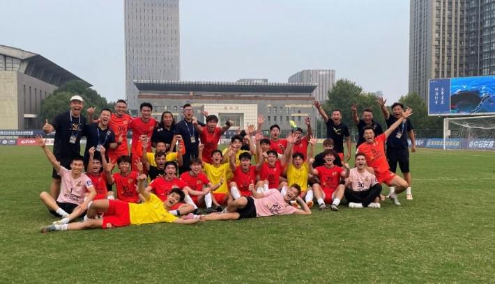 的队员得到, 掏腰包的真, 赛季军闯入 的队员得到, 掏腰包的真, 赛季军闯入